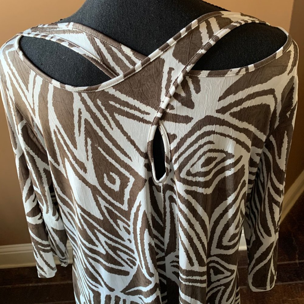 Printed Tunic Top - Picture 6 of 6